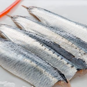 Lomos de sardinas crudas